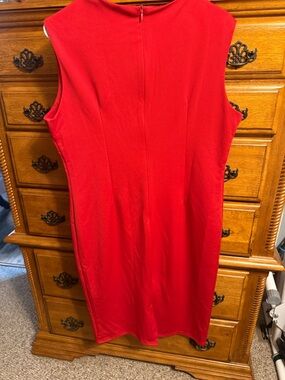 Elegant Red Midi Sheath Dress